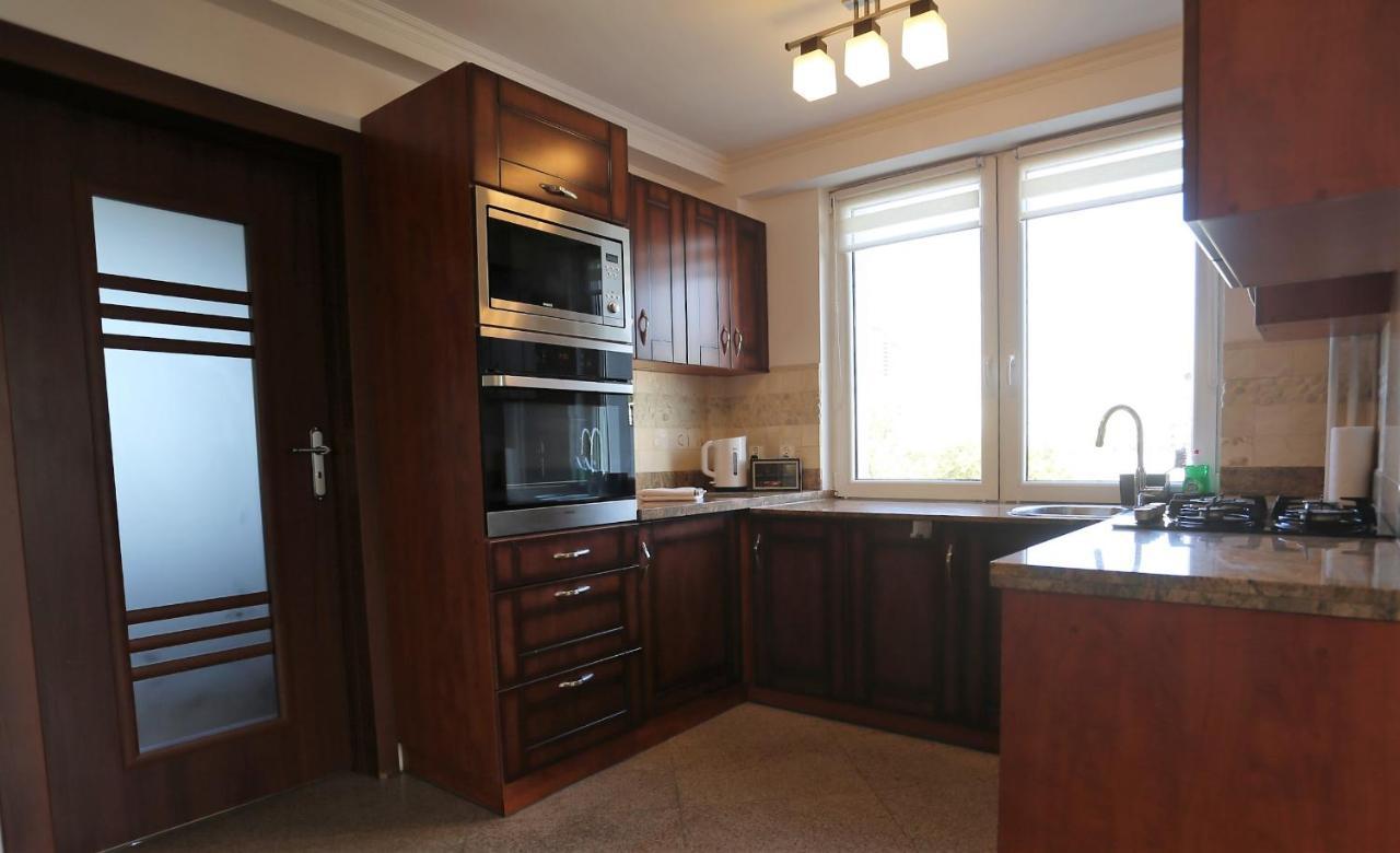 Apartament Mgm Karmelicka Varsóvia Exterior foto