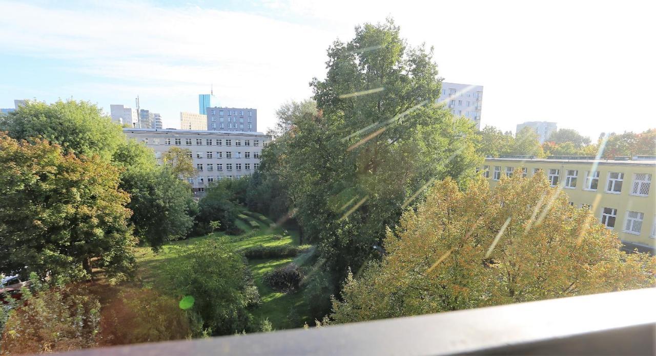 Apartament Mgm Karmelicka Varsóvia Exterior foto