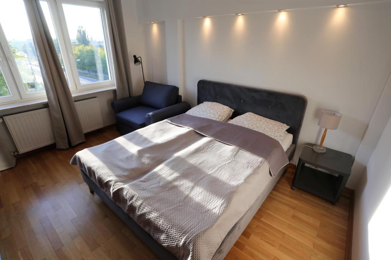 Apartament Mgm Karmelicka Varsóvia Exterior foto